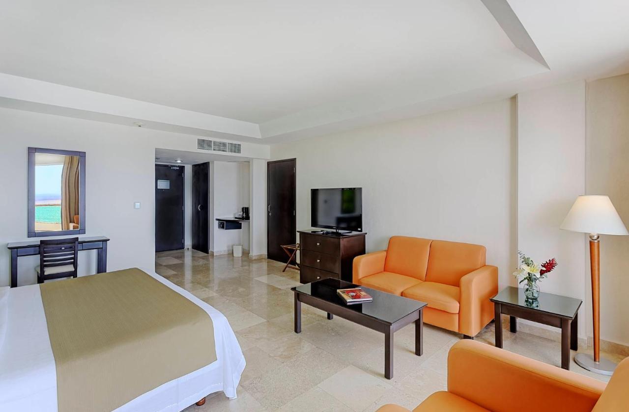 Holiday Inn Campeche By Ihg Экстерьер фото