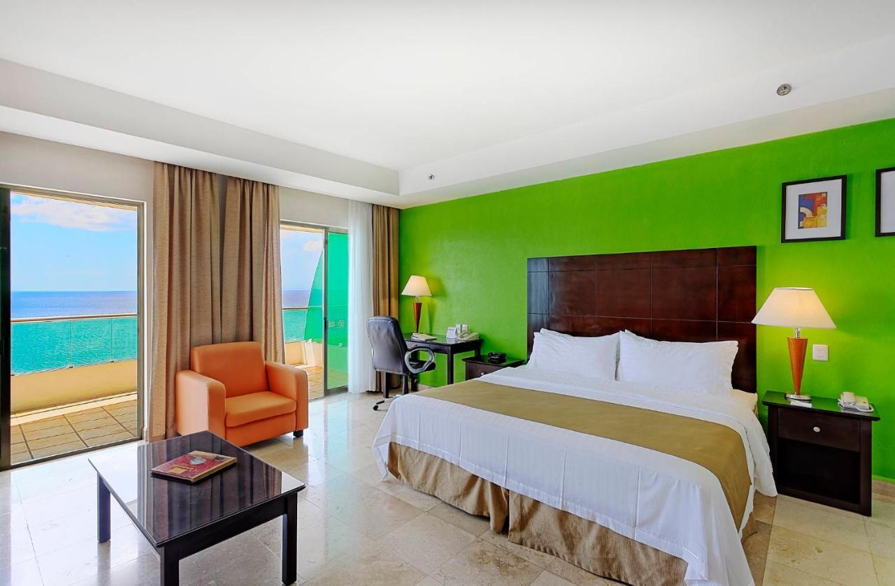 Holiday Inn Campeche By Ihg Экстерьер фото